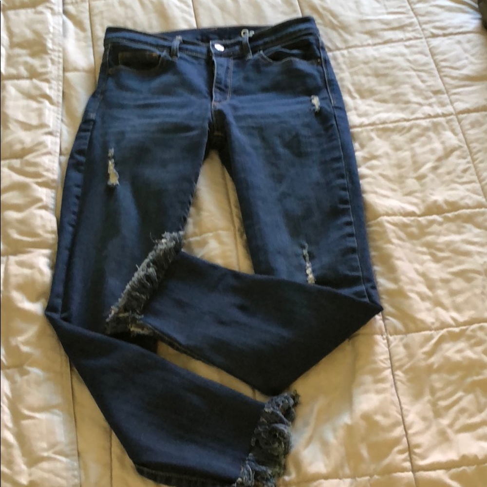 Gap skinny ankle jeans with distressed raw hem